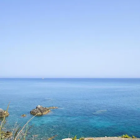 Amazing In With 2 Bedrooms And Wifi * Camini