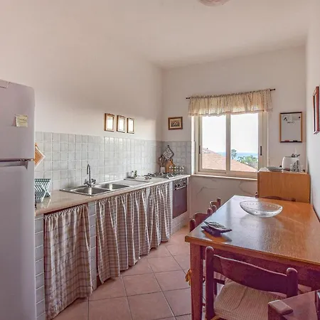 Amazing In With 2 Bedrooms And Wifi Camini